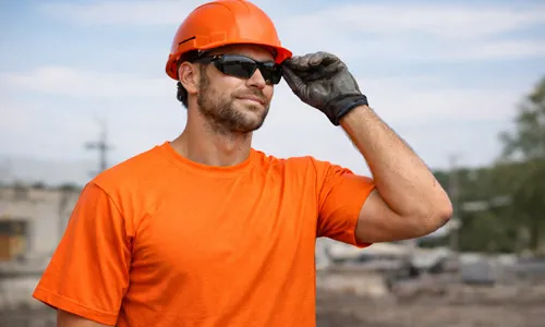 Camiseta técnica de trabajo para profesionales en obra y trabajos físicos